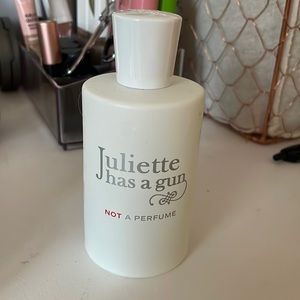 Juliette Has a Gun - Not a Perfume